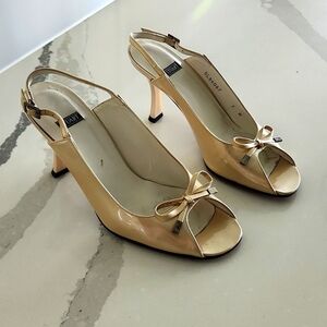 STUART WEITZMAN SLING BACK OPEN TOE SANDALS WITH ADJUSTABLE STRAP 7M